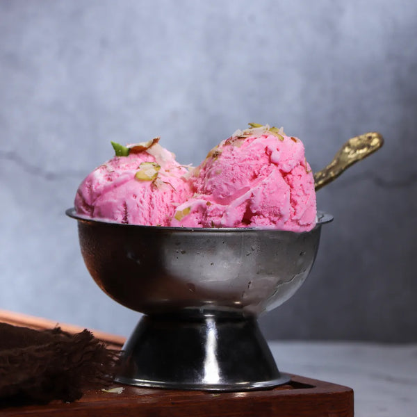 Strawberry Icecream (2 Scoops)
